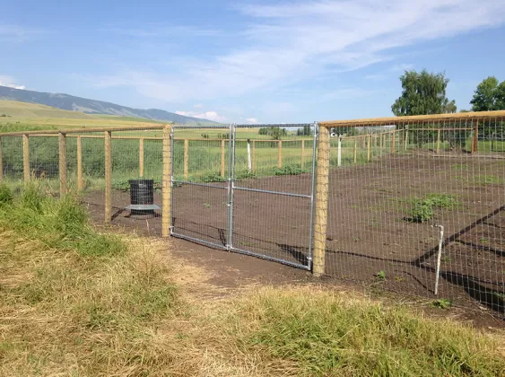 Hinge Knot Field Fence