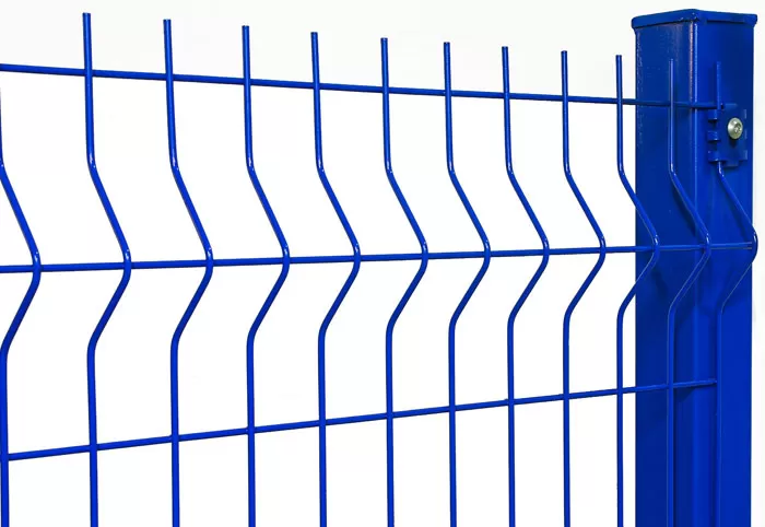 Curvy welded fence